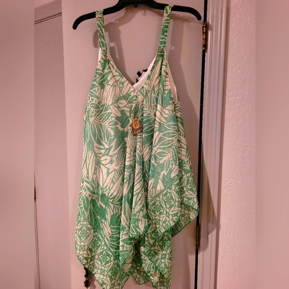 3 Flowy Tank Bundle(all for 1 price) - Picture 1 of 3